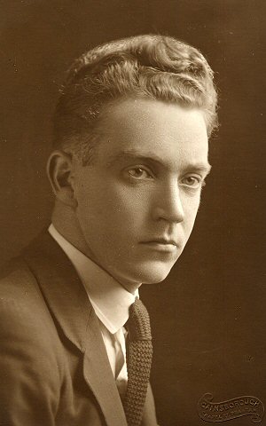 493 - The Gainsborough Studios, 213 Chapel St., Prahran