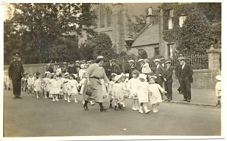 482 - A & R Fox, Broxburn