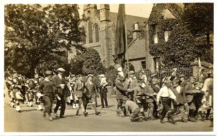 492 - A & R Fox, Broxburn