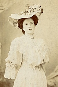 109 Photographer - Palatine, Blackfriars St, Manchester