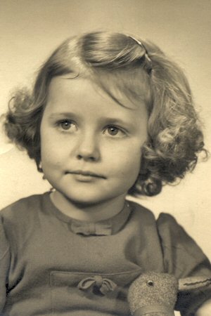 BFS205 : Scottish Studios, 195 Clyde Street, Glasgow, C.1.