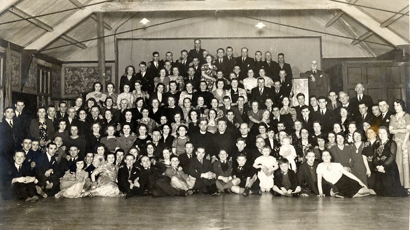 BFS297 : D Taylor, Photographer, 5 South Vesalius St., Glasgow E.2.